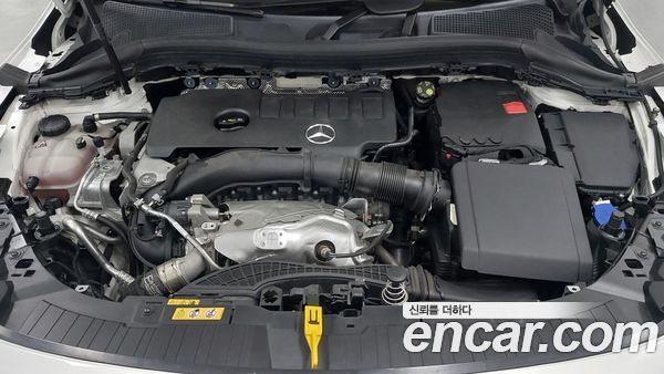 Mercedes-Benz GLA 2023, фото 6