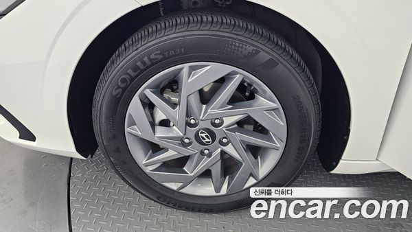 Hyundai Elantra 2024, фото 5