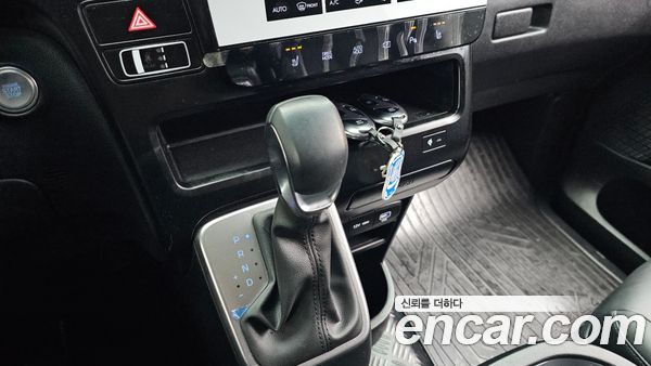 Hyundai Staria 2025, фото 9