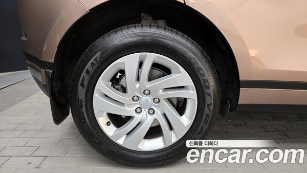 Land Rover Range Rover Evoque 2025, фото 5