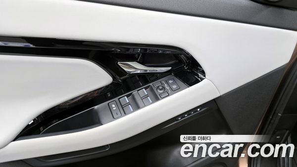 Land Rover Range Rover Evoque 2025, фото 29