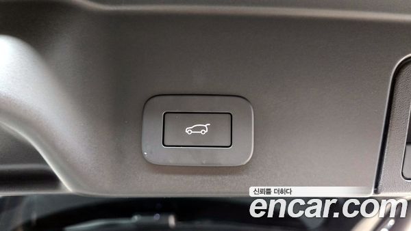 Land Rover Range Rover Evoque 2025, фото 32