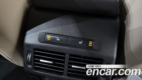 Land Rover Discovery Sport 2025, фото 25