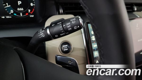 Land Rover Discovery Sport 2025, фото 26