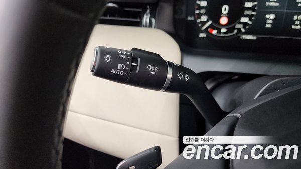Land Rover Discovery Sport 2025, фото 28