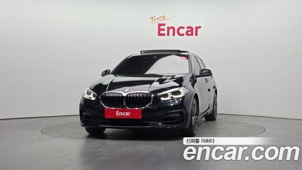 BMW 1 Series 2022, фото 3