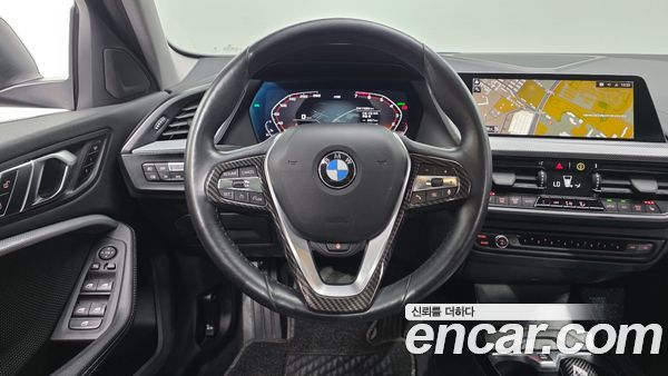 BMW 1 Series 2022, фото 20
