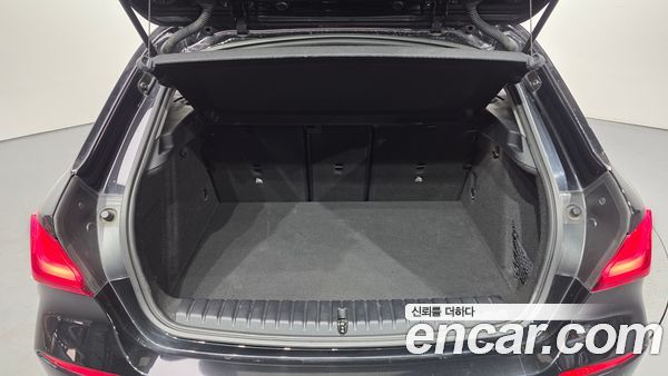 BMW 1 Series 2022, фото 23