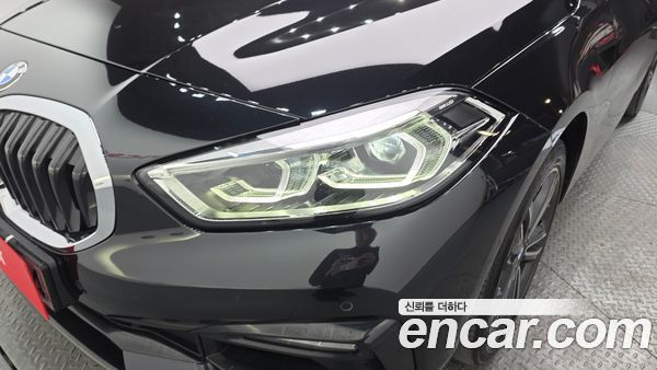 BMW 1 Series 2022, фото 8