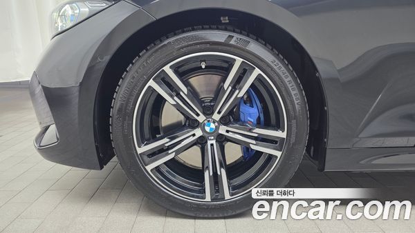 BMW 3 Series 2025, фото 5