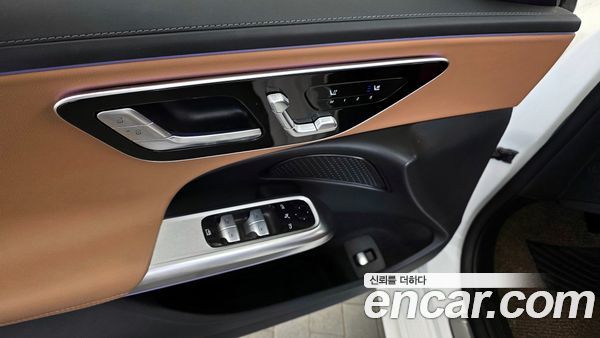Mercedes-Benz E-Class 2025, фото 32