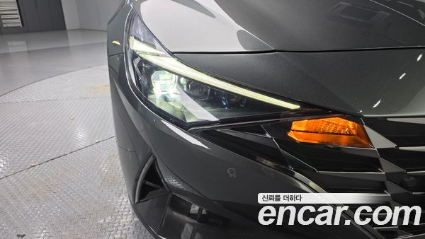 Hyundai Elantra 2023, фото 8
