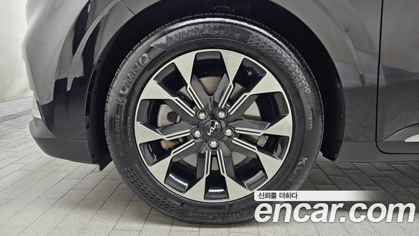 Kia Carnival 2022, фото 5