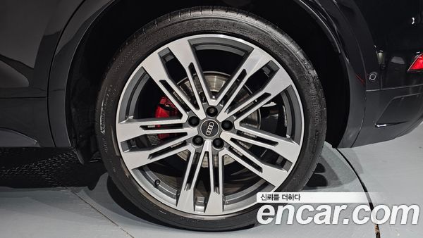 Audi SQ5 2021, фото 6