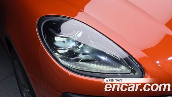 Porsche Macan 2022, фото 8