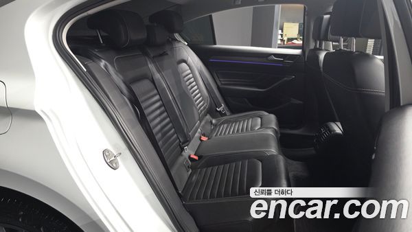 Volkswagen Passat 2021, фото 16