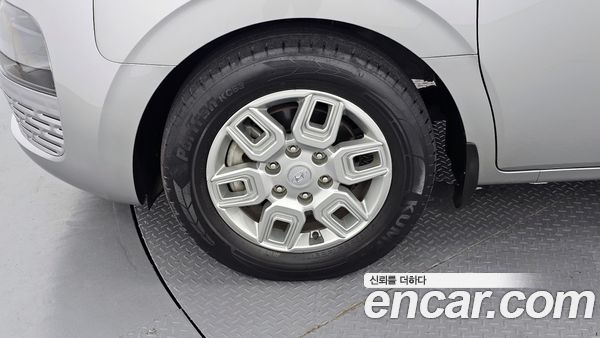 Hyundai Staria 2023, фото 5