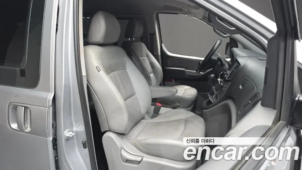 Hyundai Grand Starex 2021, фото 16