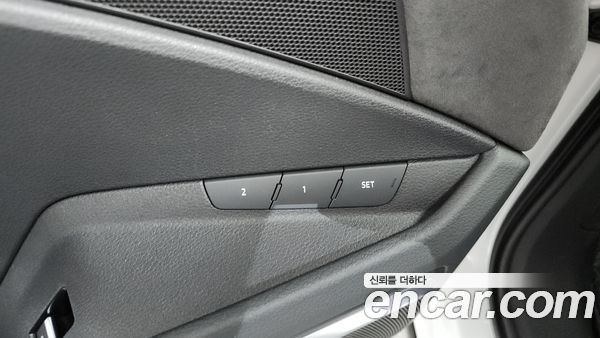 Audi e-tron 2021, фото 30