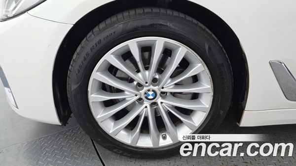 BMW 5 Series 2021, фото 5