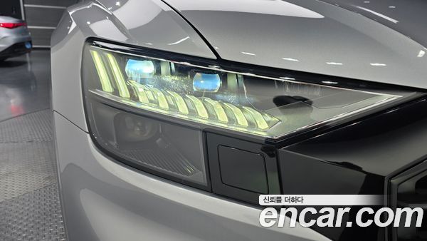 Audi Q8 2021, фото 7