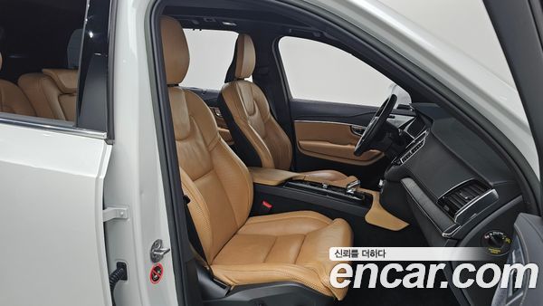 Volvo XC90 2023, фото 16