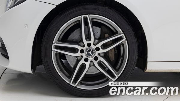 Mercedes-Benz E-Class 2020, фото 5