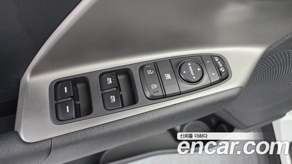 Kia Niro 2024, фото 30
