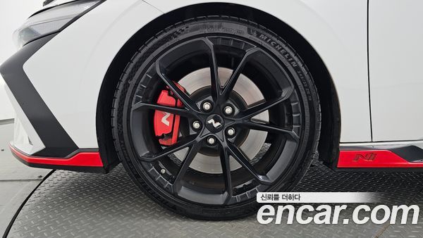 Hyundai Elantra 2025, фото 4