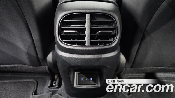 Hyundai Elantra 2025, фото 30