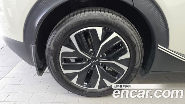 Kia EV6 2022, фото 5