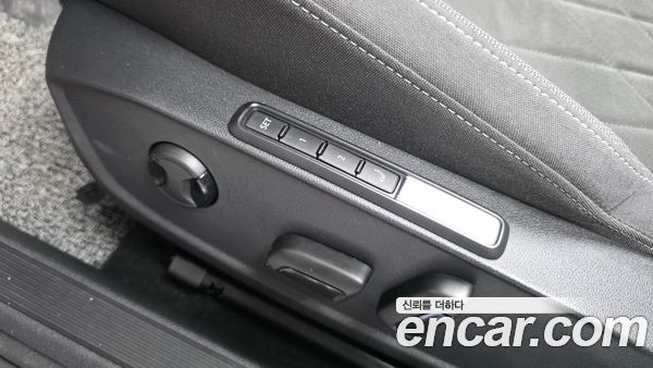 Volkswagen Golf 2024, фото 30