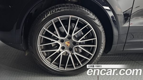 Porsche Cayenne 2022, фото 5