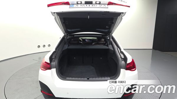 BMW 4 Series 2025, фото 26