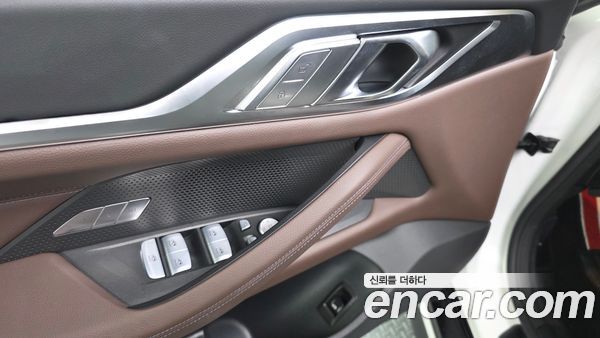 BMW 4 Series 2025, фото 31
