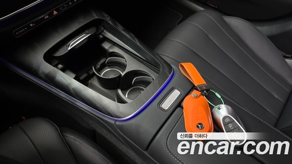 Mercedes-Benz E-Class 2025, фото 26