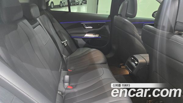 Mercedes-Benz E-Class 2025, фото 20