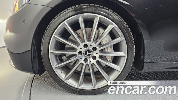 Mercedes-Benz E-Class 2022, фото 5