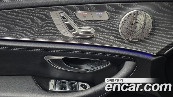 Mercedes-Benz E-Class 2022, фото 24