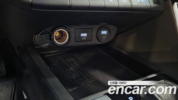 Hyundai Elantra 2023, фото 31
