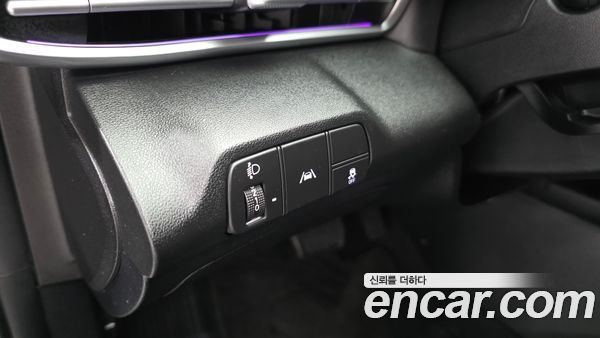 Hyundai Elantra 2023, фото 31