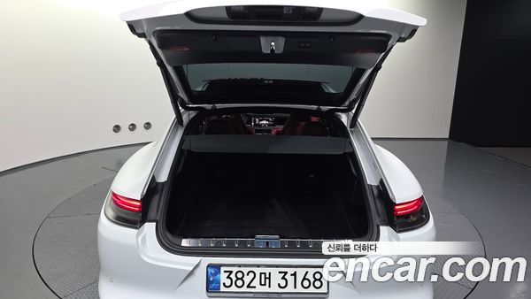 Porsche Panamera 2021, фото 20