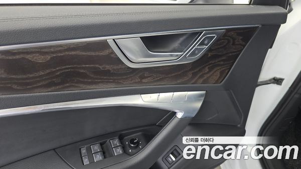 Audi A6 2020, фото 29