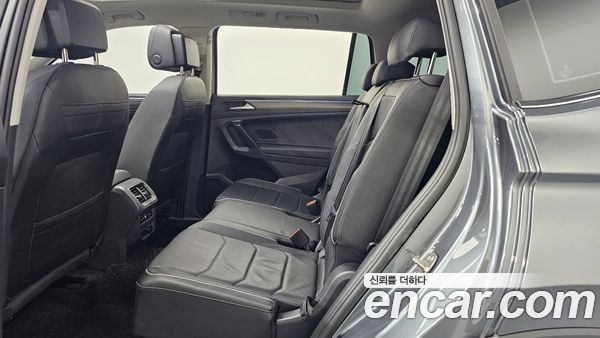 Volkswagen Tiguan 2023, фото 16