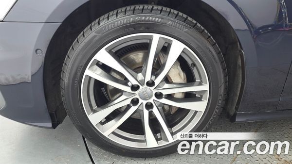 Audi A6 2021, фото 5