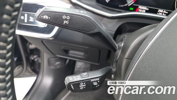 Audi A6 2021, фото 26