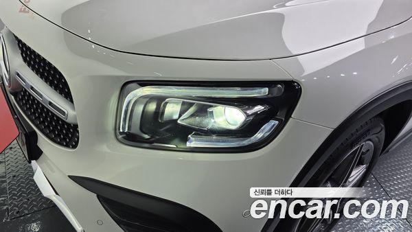 Mercedes-Benz GLB 2021, фото 8