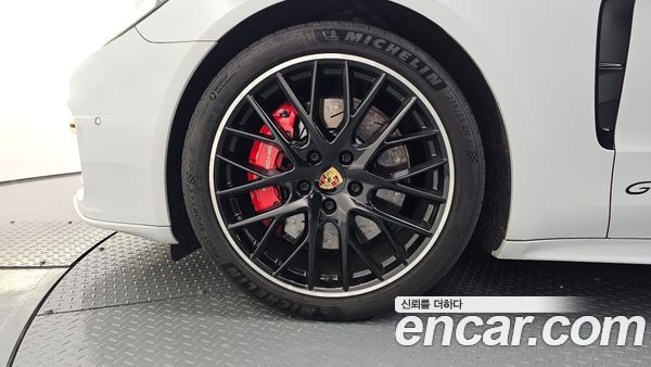 Porsche Panamera 2020, фото 5