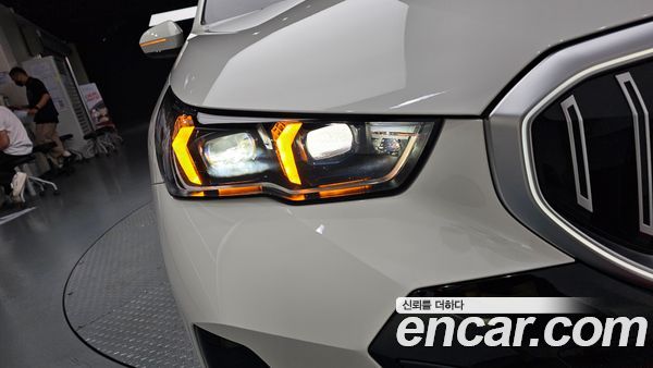 BMW 5 Series 2025, фото 7