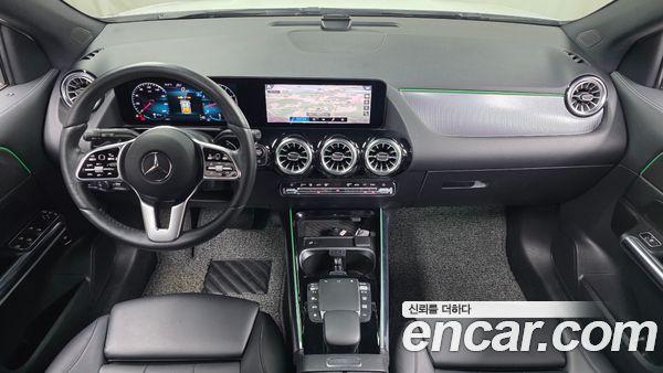 Mercedes-Benz GLA 2021, фото 10